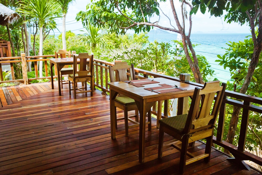 Phi Phi Phu Chalet Beach Resort 22/42