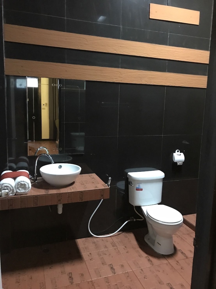 River Nature Hotel 54/58
