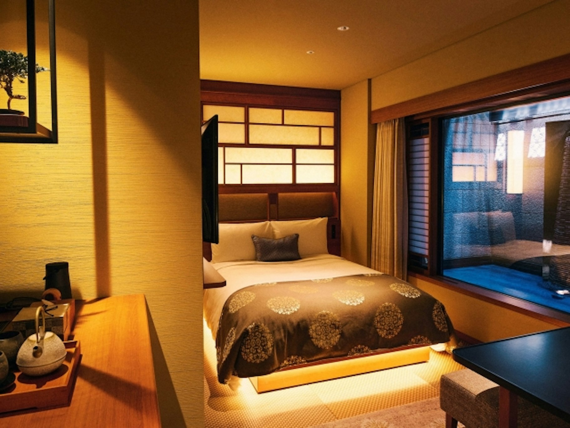 Deluxe, Double Bed