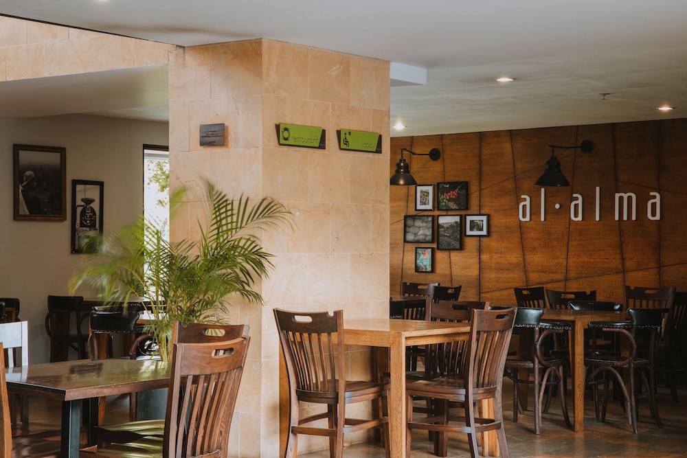 Travelers Rio Verde Living Suites 34/50