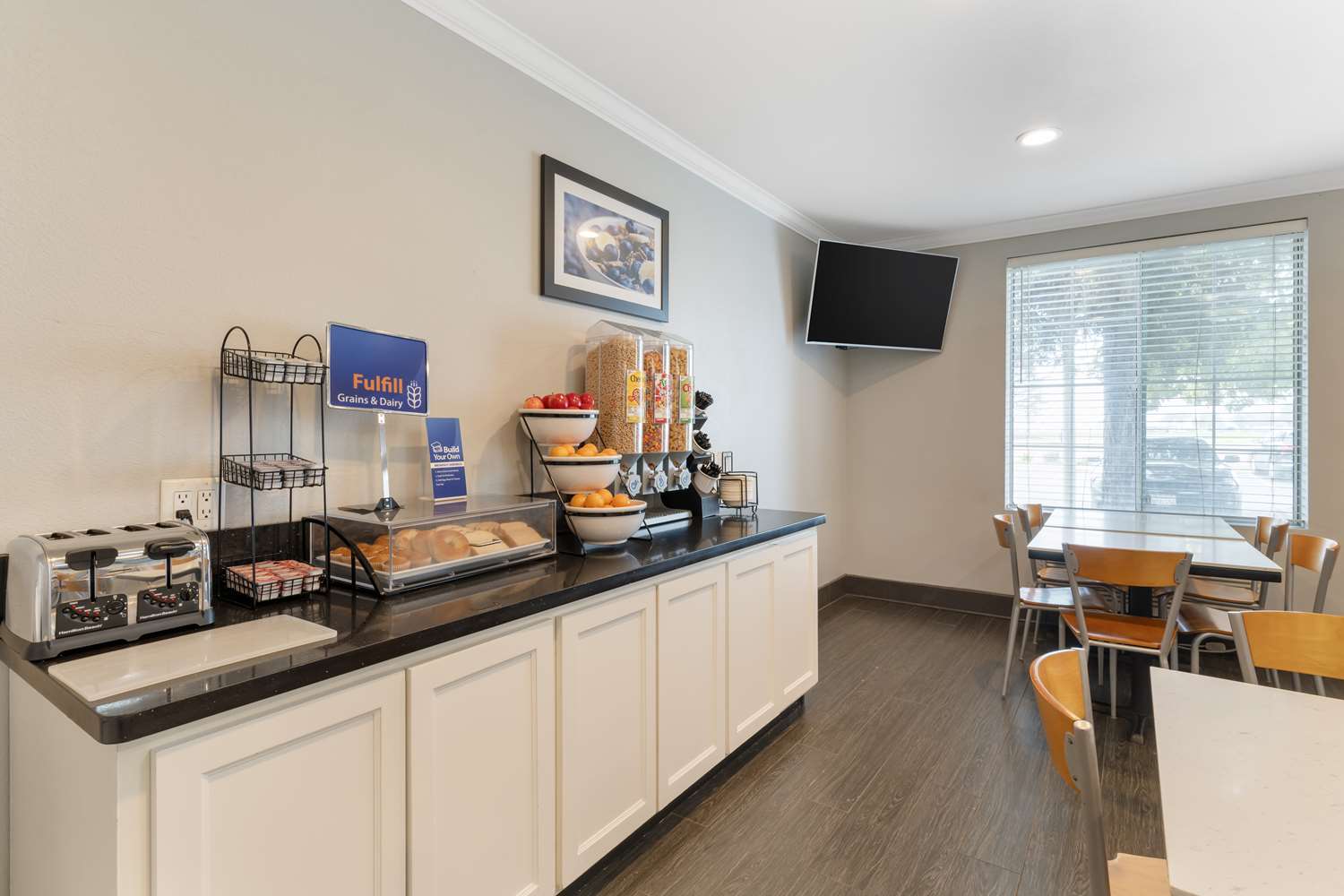 Best Western Visalia Hotel 27/55