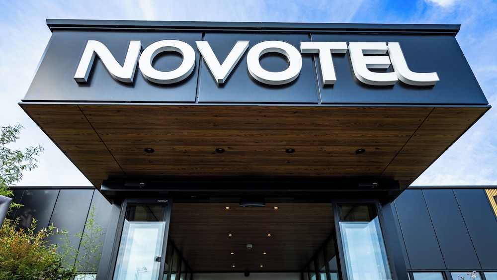 NOVOTEL REIMS TINQUEUX 2/72