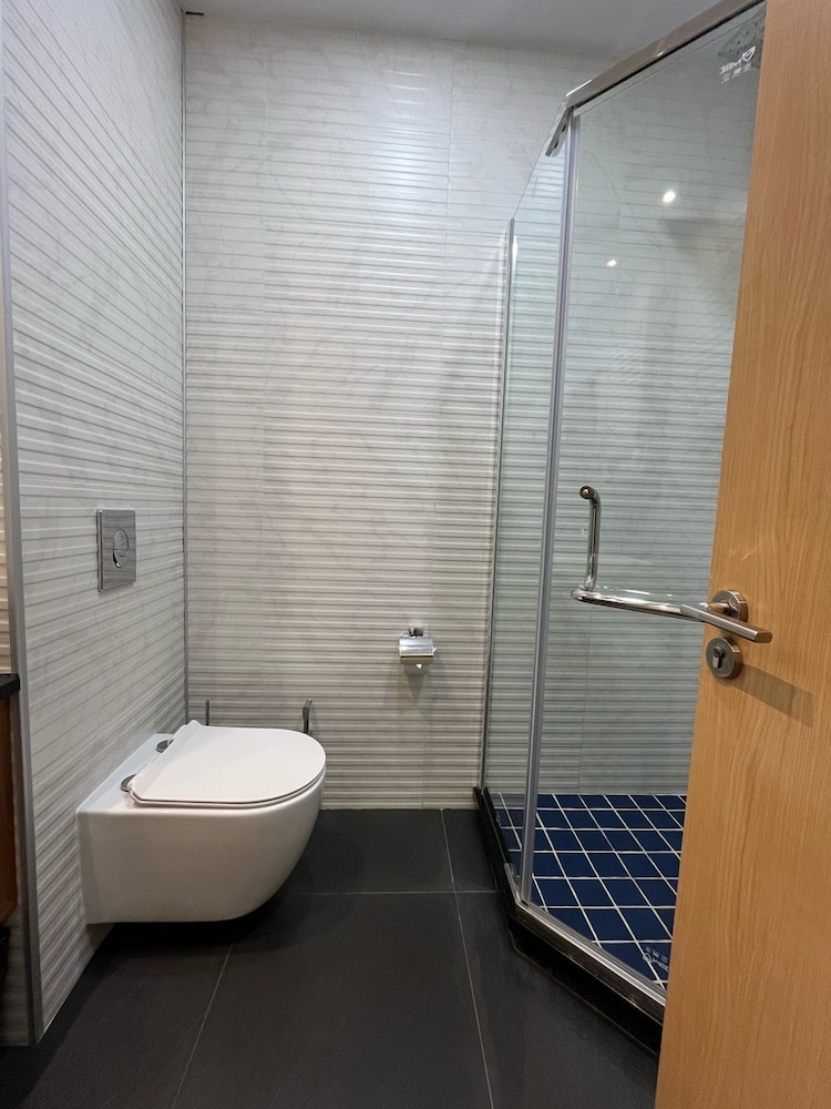 Grand Opera Hotel 36/39
