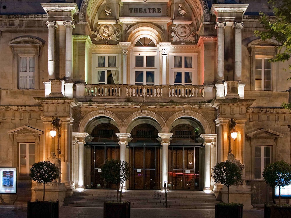Mercure Avignon Centre Palais des Papes Hotel 8/70