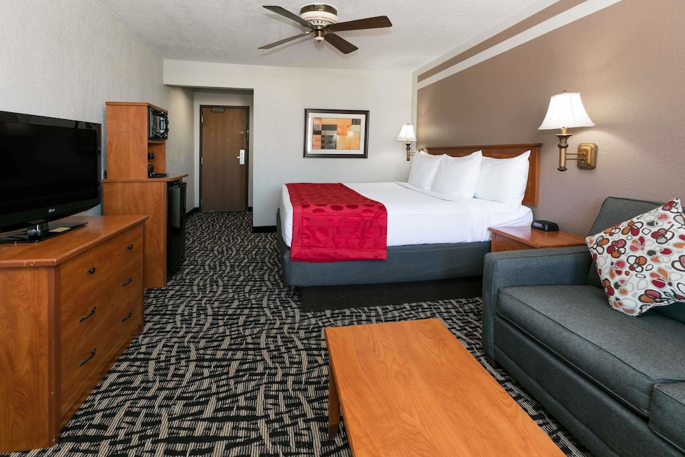 Ramada By Wyndham Oklahoma City Airport North 10/32