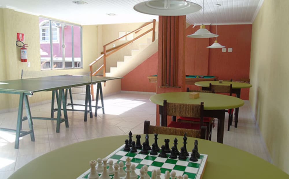 Galo Vermelho Hotel 56/67