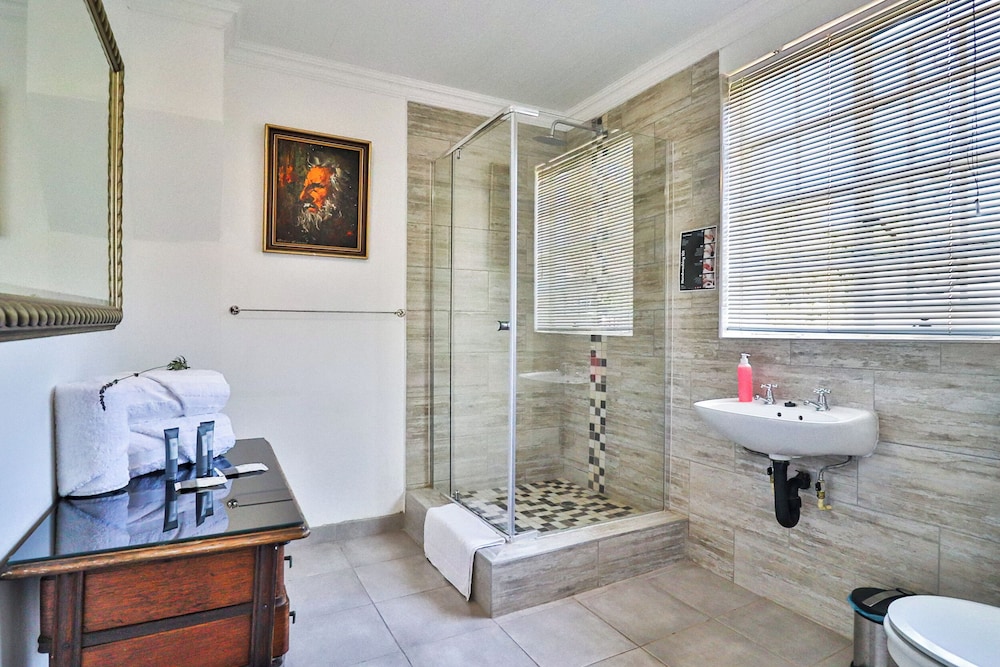 Sunbury Bed and Breakfast 35/36