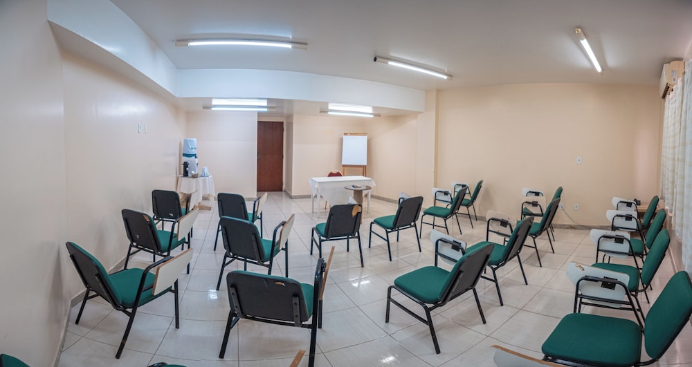 Hotel Golden Park Salvador By Nacional Inn 64/72