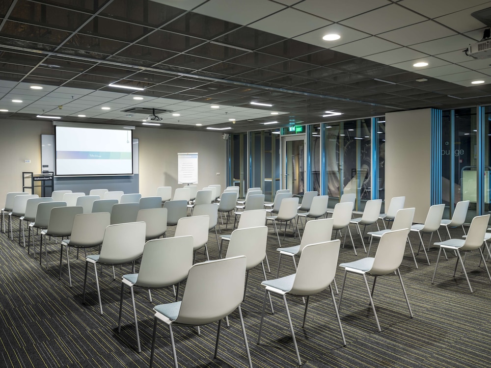 TULIP INN EINDHOVEN AIRPORT 32/38