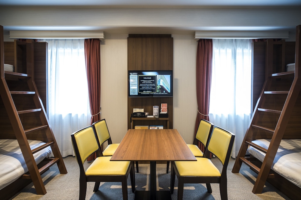 Hotel New Hankyu Annex 35/42