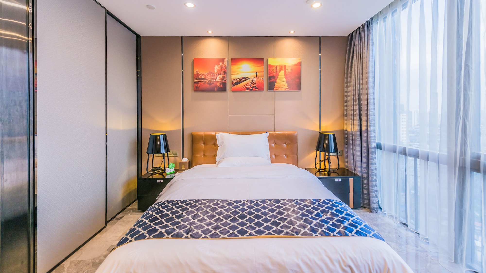 BUSINESS, DOUBLE BED, CITY VIEW