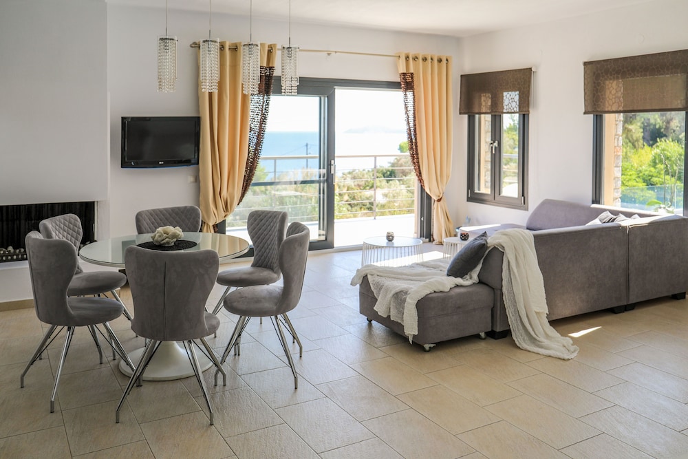 Golden King Villas Skiathos 36/60