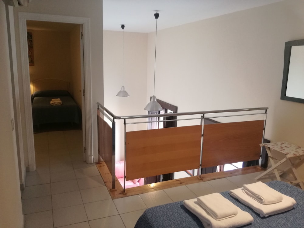 Apartamentos Larga 70 52/80