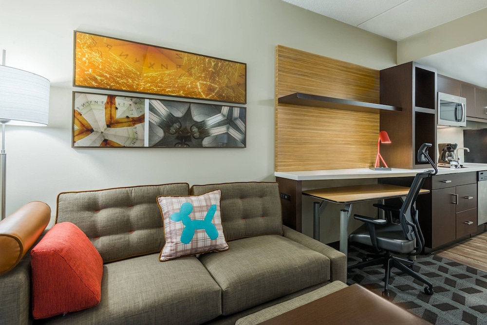 TOWNEPLACE SUITES LATHAM ALBANY AIRPORT 45/62