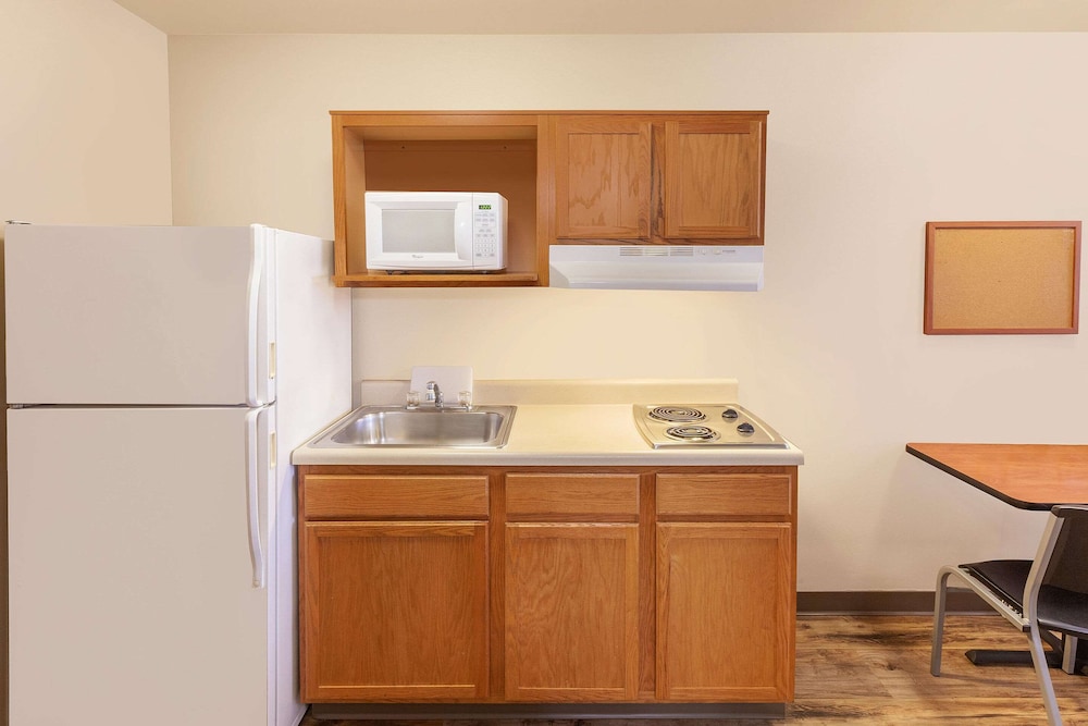 WoodSpring Suites Council Bluffs 33/51