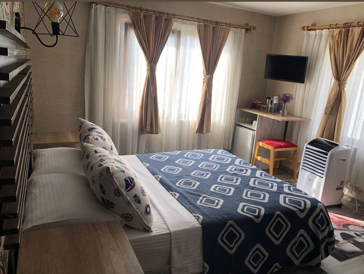 غرفة قياسية بسرير مزدوج بإطلالة على المدينة، Frau Guler Boutique Hotel 3/7