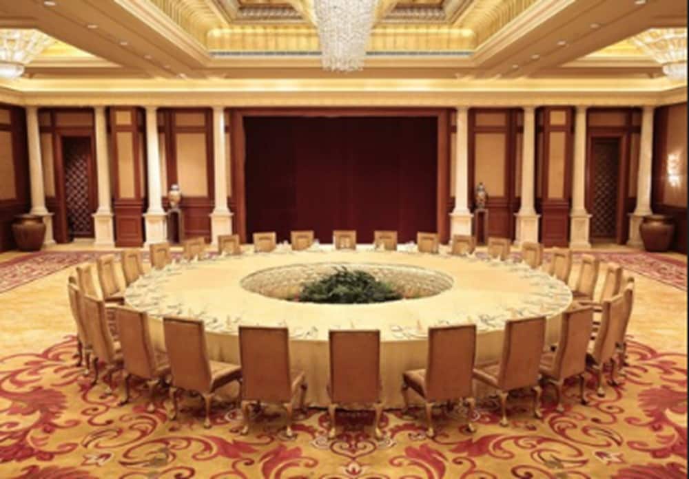 Dong Jiao State Guest 64/70