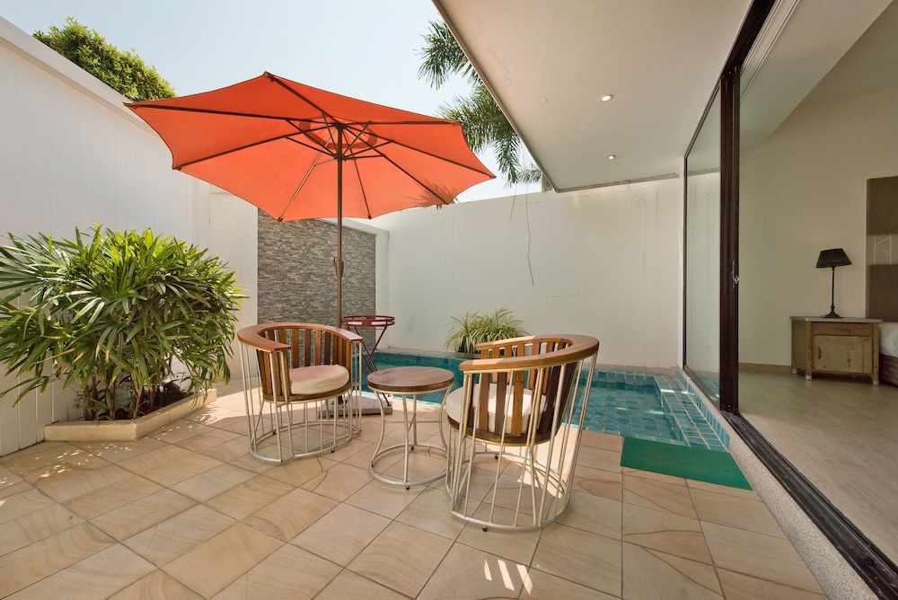 Tropicana Pool Villa 21/50