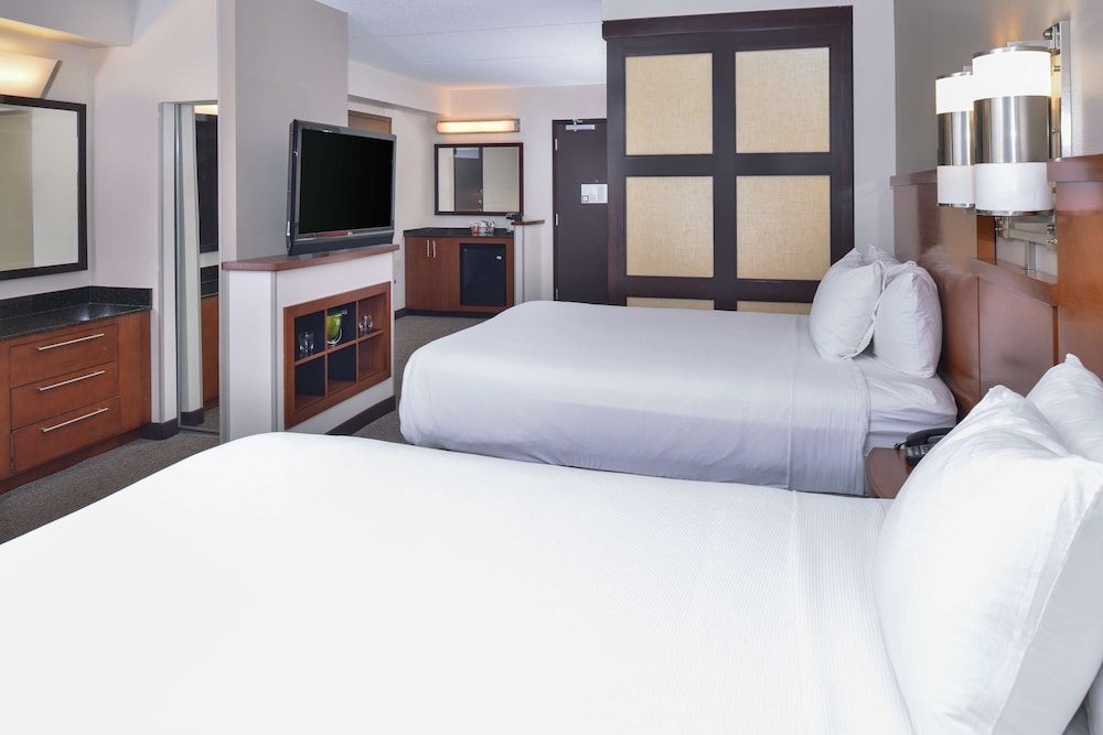 Hyatt Place Herndon/Dulles Airport-East 9/69