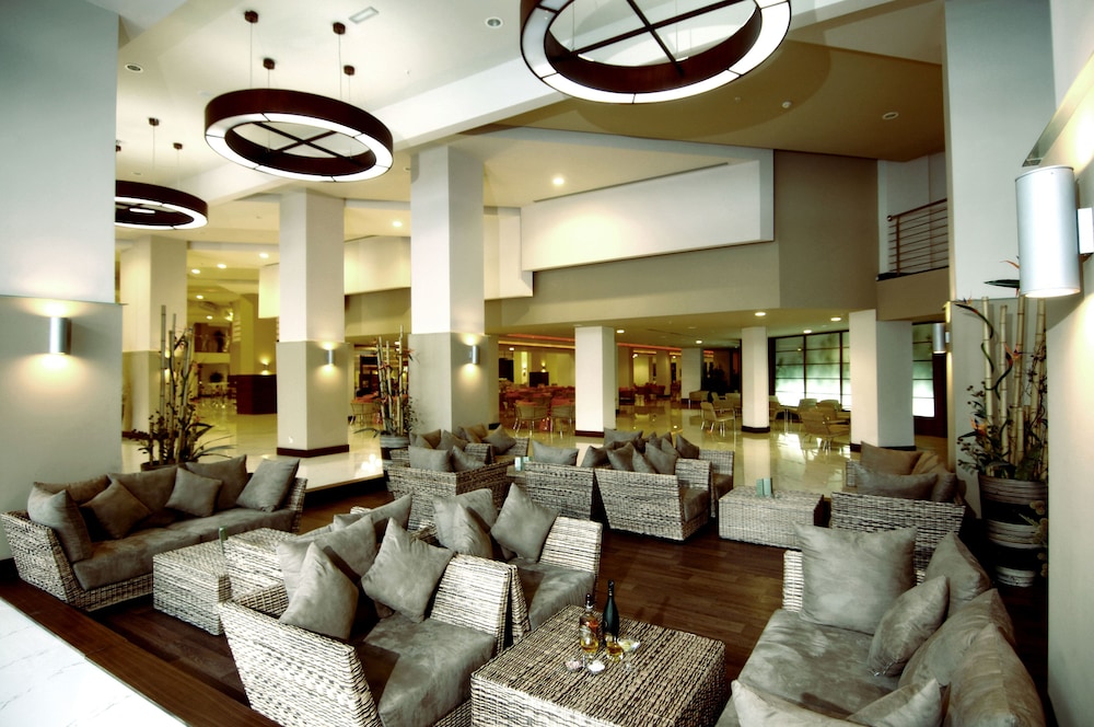 Limak Lara De Luxe Hotel and Resort 56/81