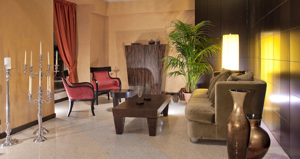 Fiume Hotel 40/53