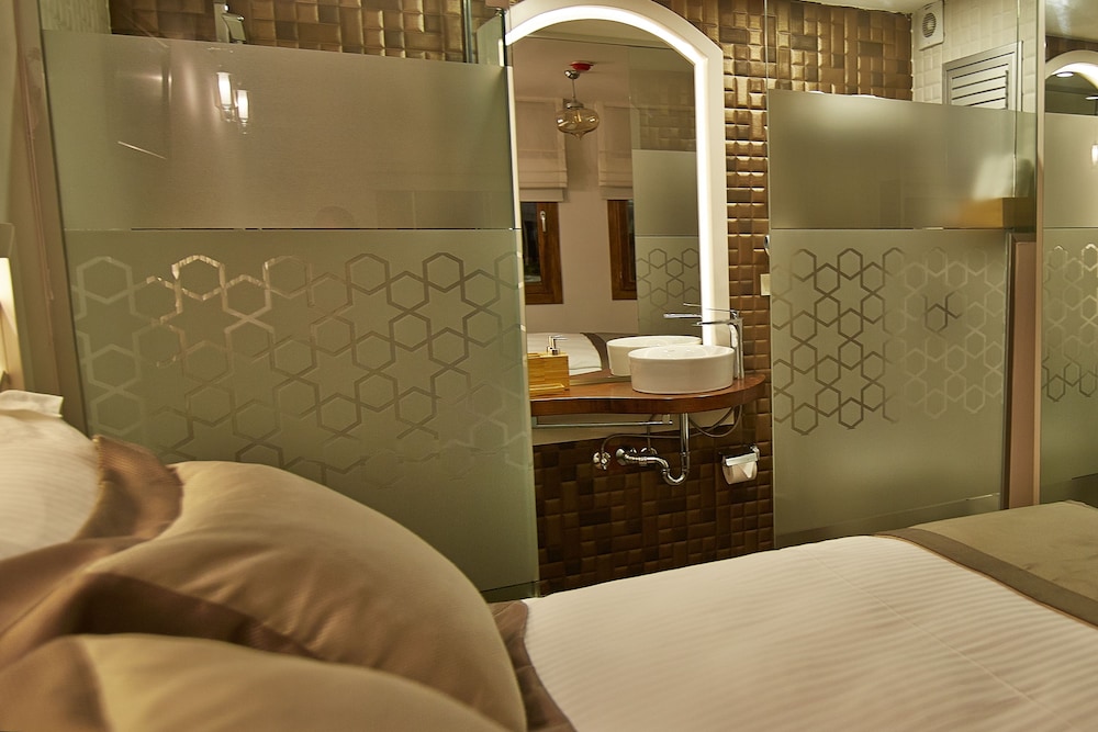 Arart Hotel 22/37