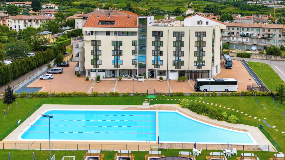 Kona Hotel Verona 1/50