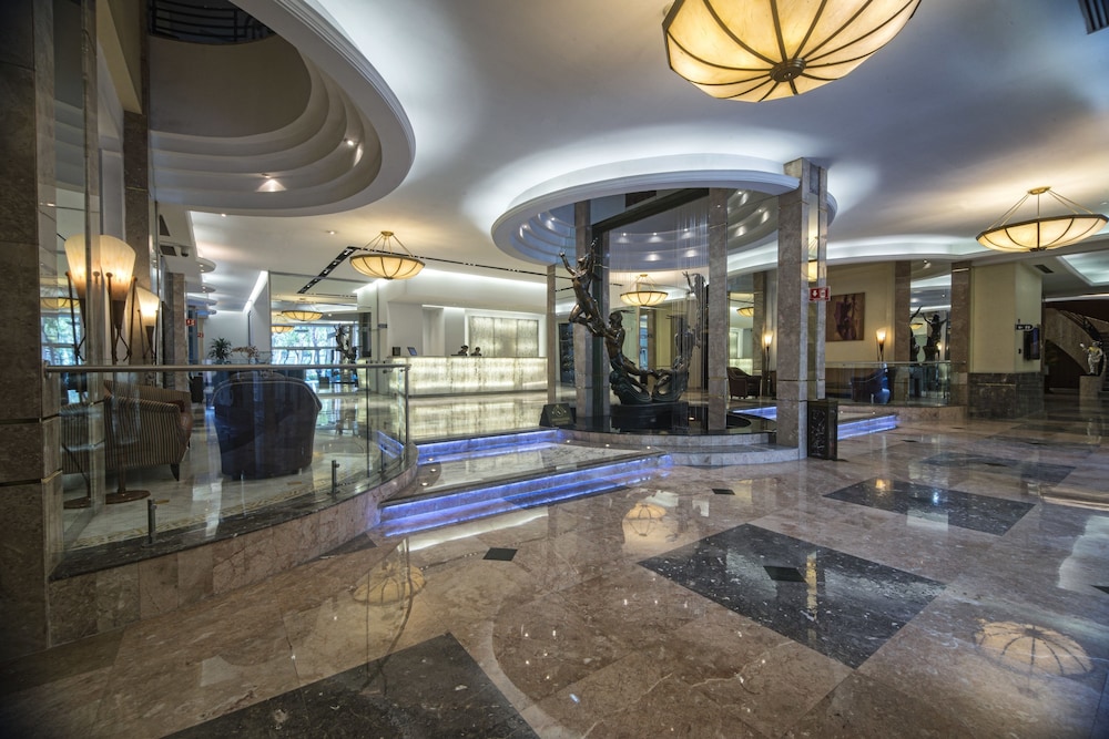Marquis Sky Suites 15/33