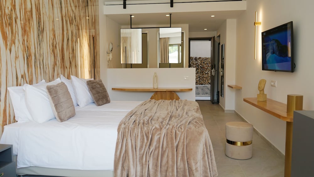 JUNIOR SUITE PRIVATE POOL