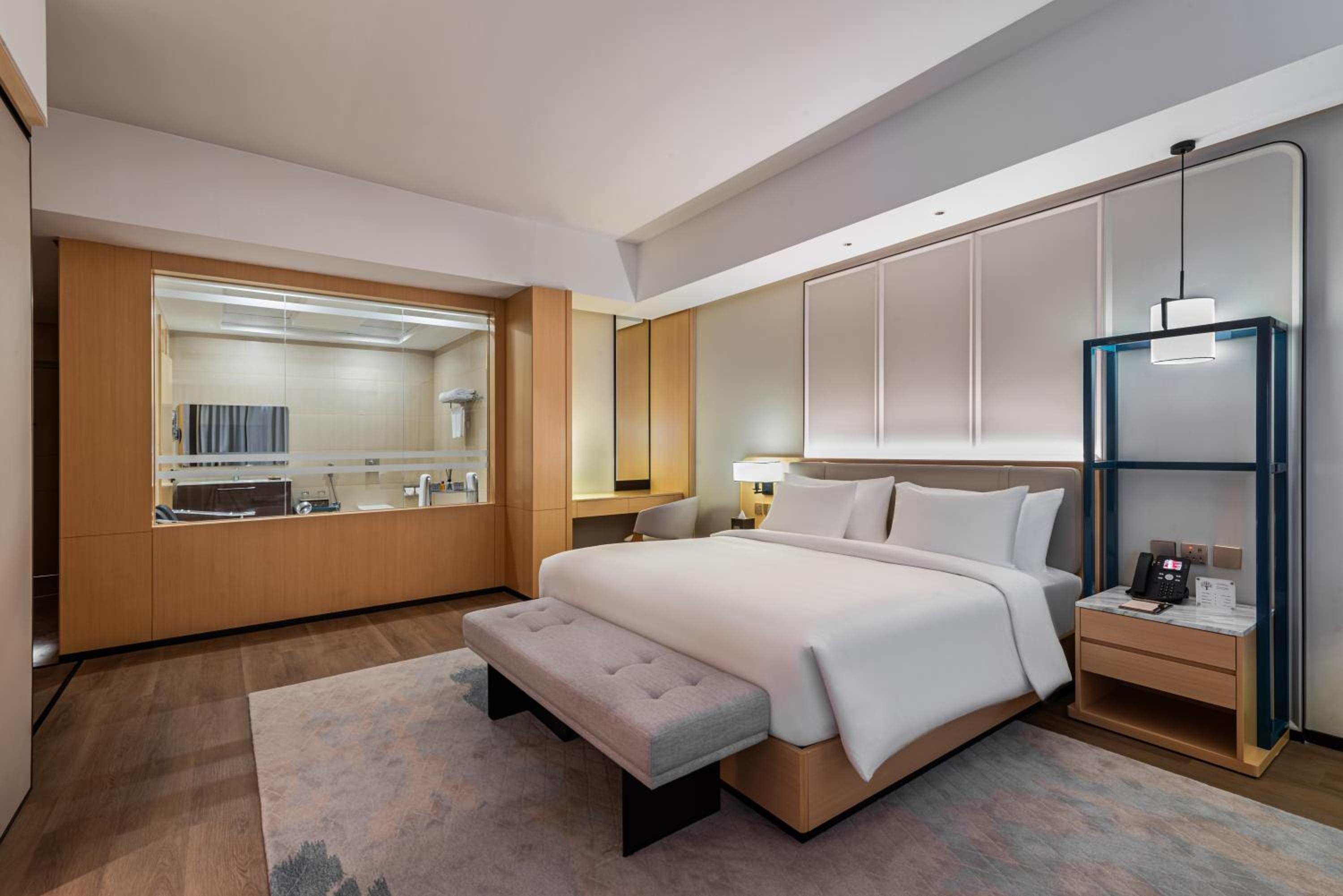 Premier King Sea View