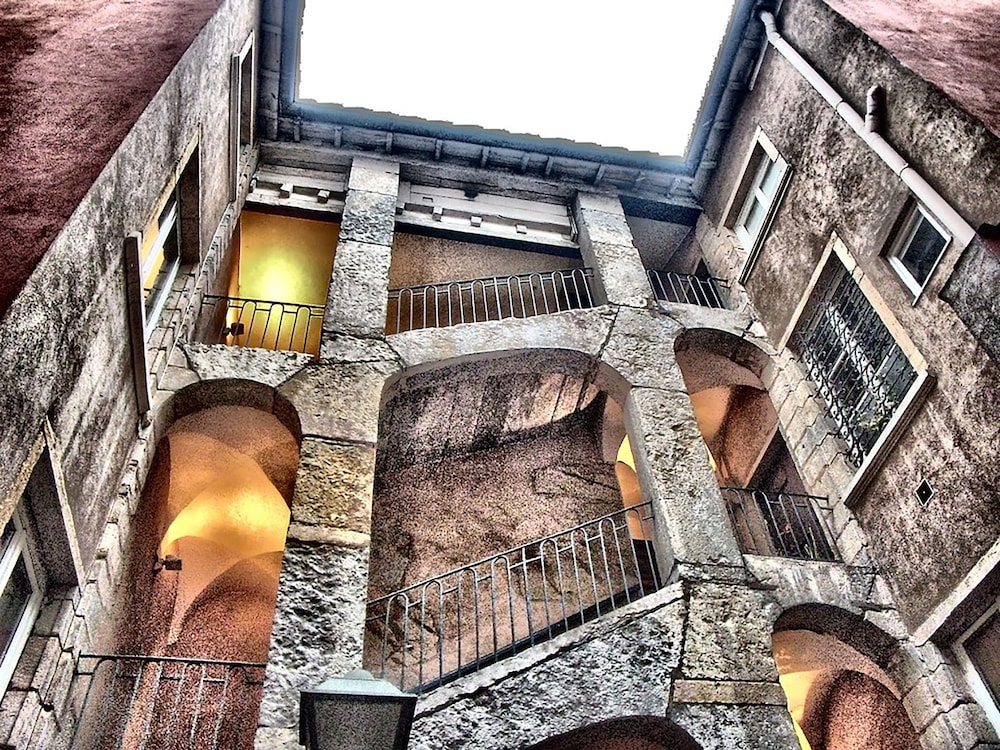Hotel Charlemagne by Happyculture in LYON