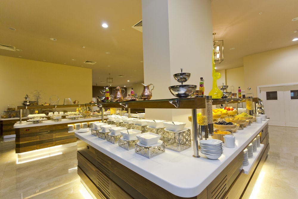 Euphoria Batumi Convention And Casino Hotel 63/63