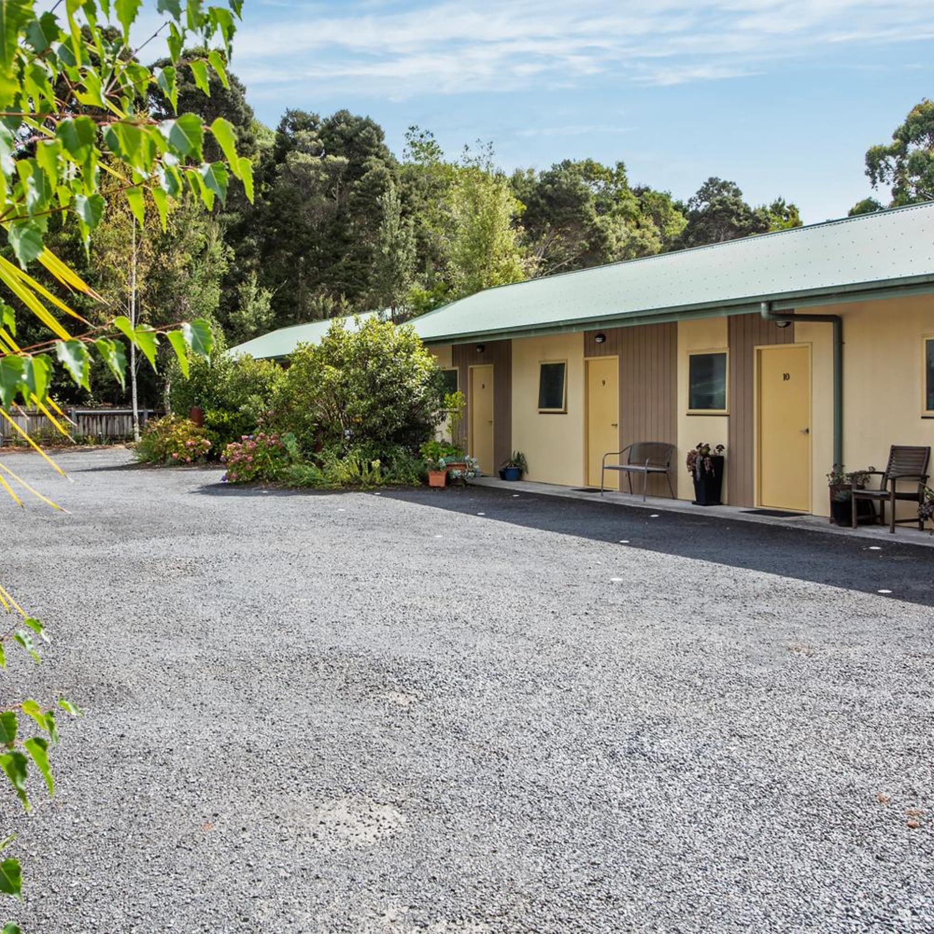 Motel Strahan 5/22