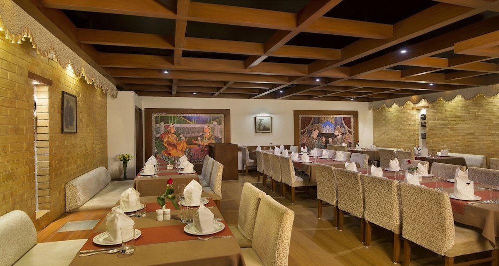 Sayaji Hotel 47/69