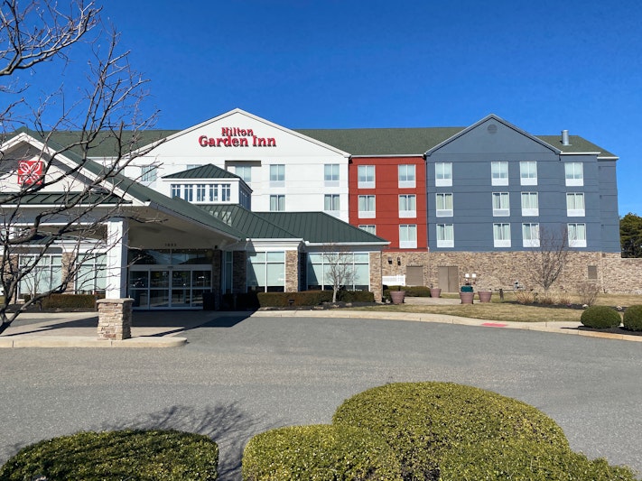 Hilton Garden Inn Lakewood 50/52