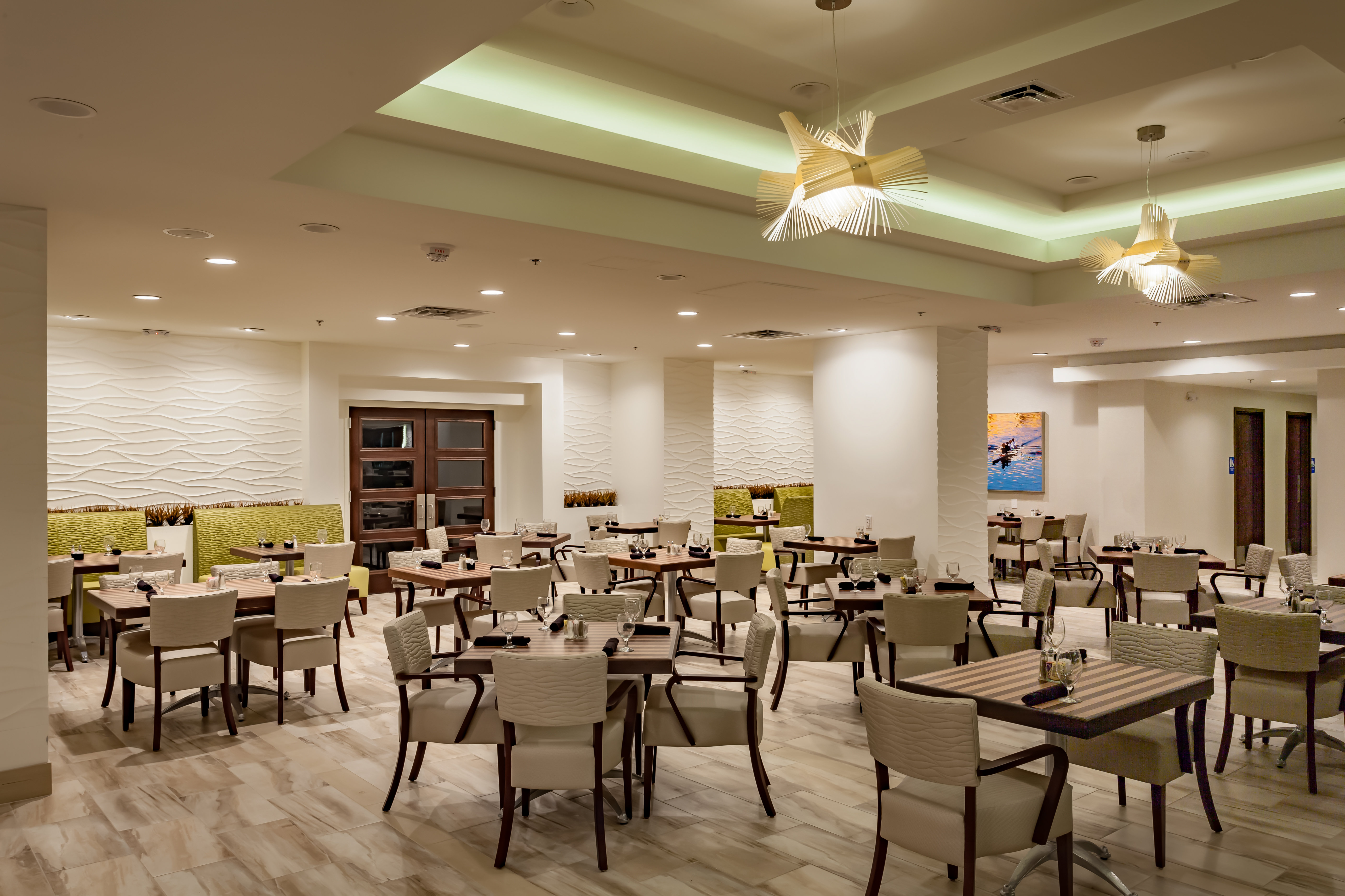 Holiday Inn Austin Town Lake Hotel 30/50