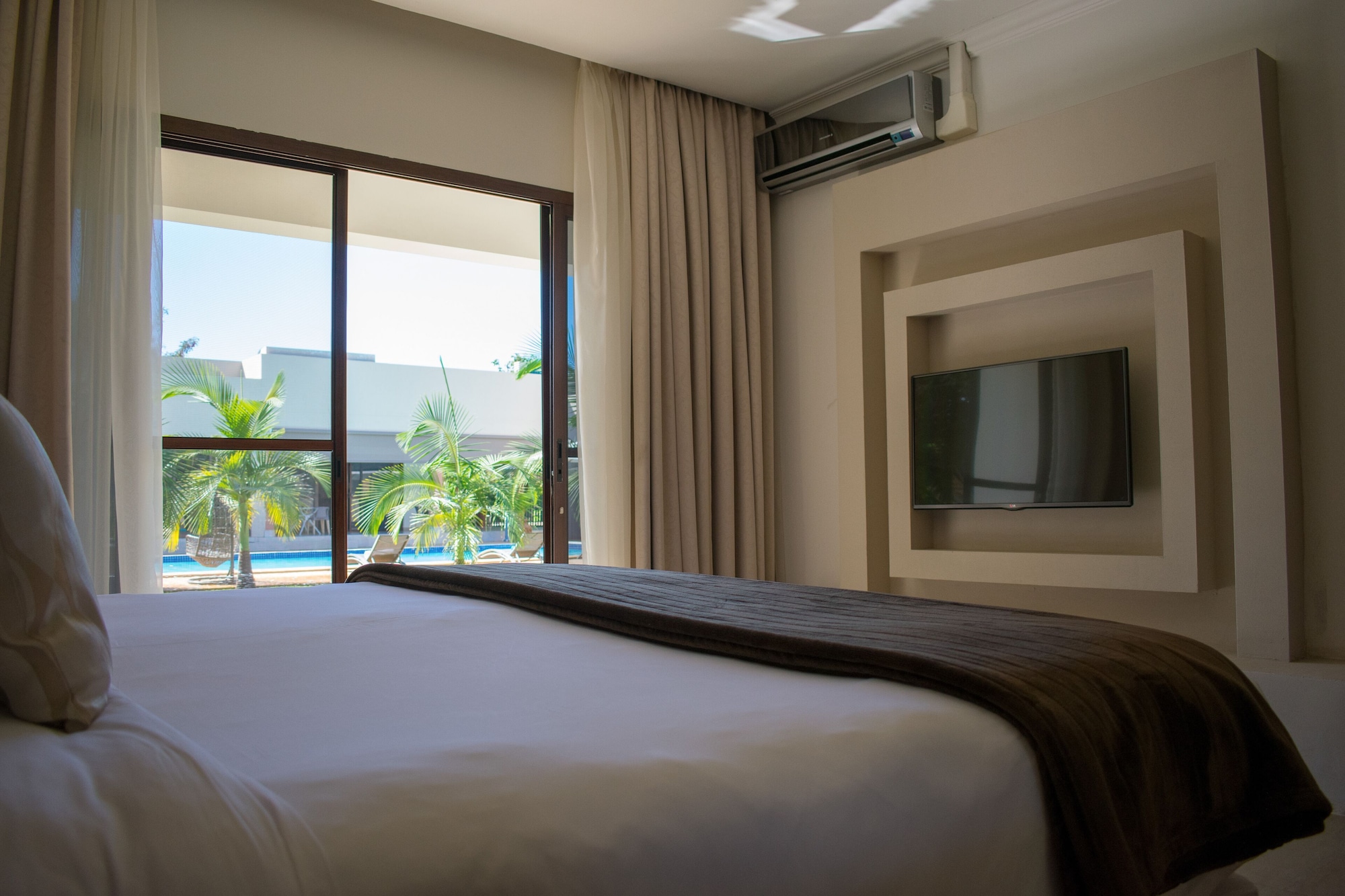 STANDARD, DOUBLE OR TWIN BED