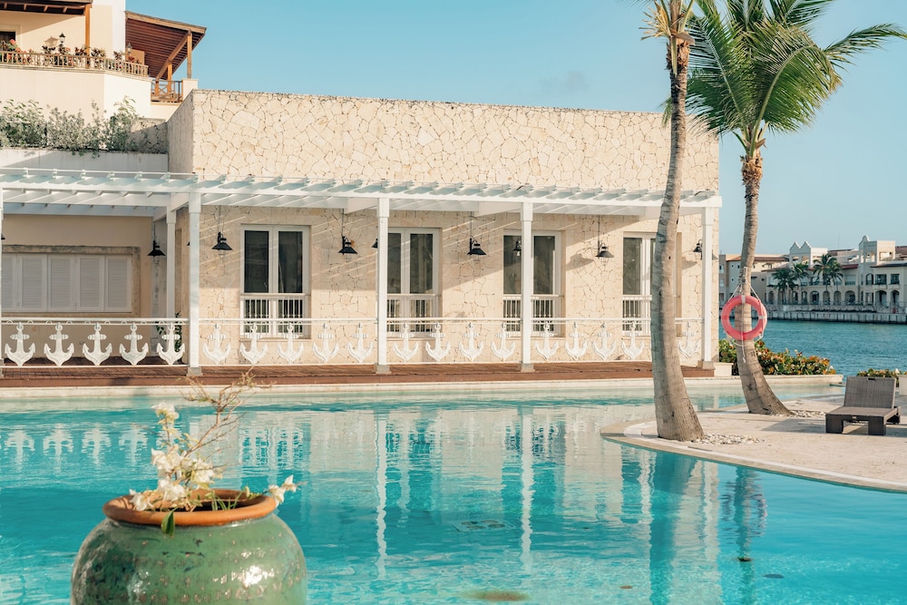 TAN Resorts Marina Cap Cana 1/39
