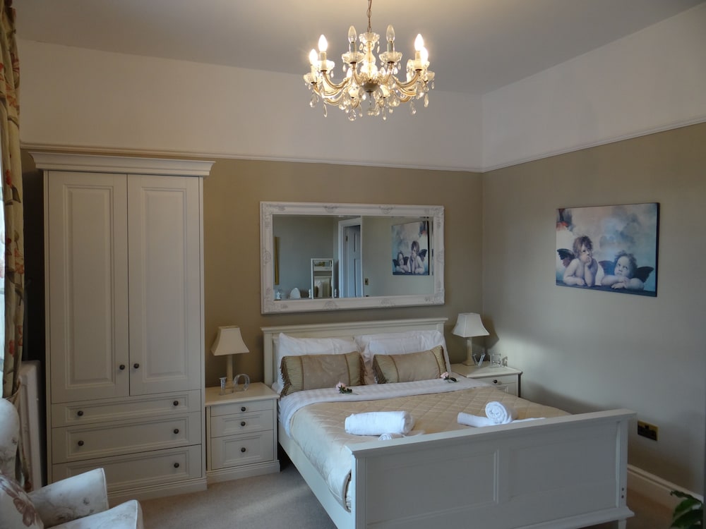 Plas Maenan Country House 30/50