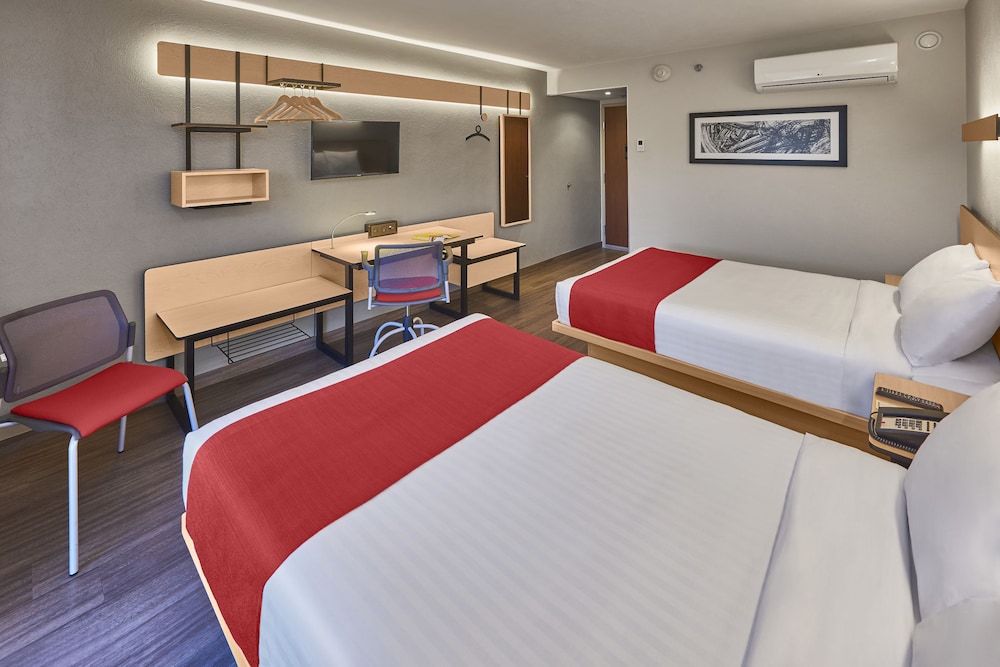 City Express by Marriott Celaya Galerias 12/61