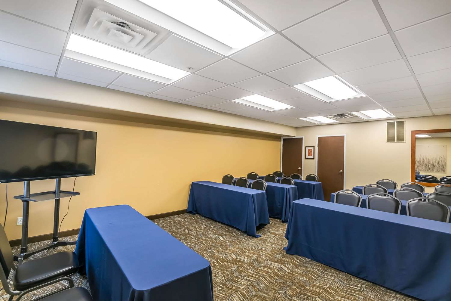 Comfort Inn & Suites Lexington - Hamburg I-75 30/32
