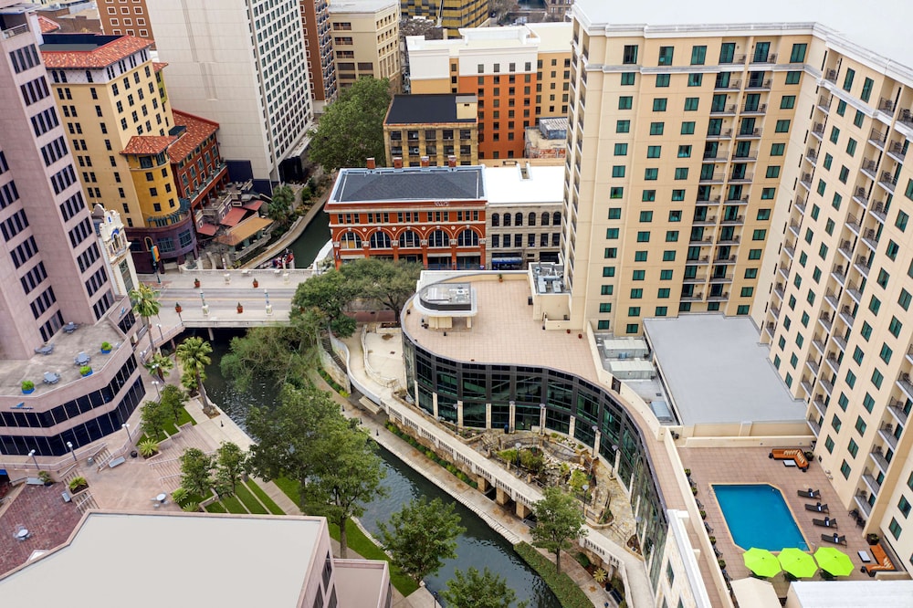 Embassy Suites By Hilton San Antonio Riverwalk Downtown in SAN ANTONIO - TX