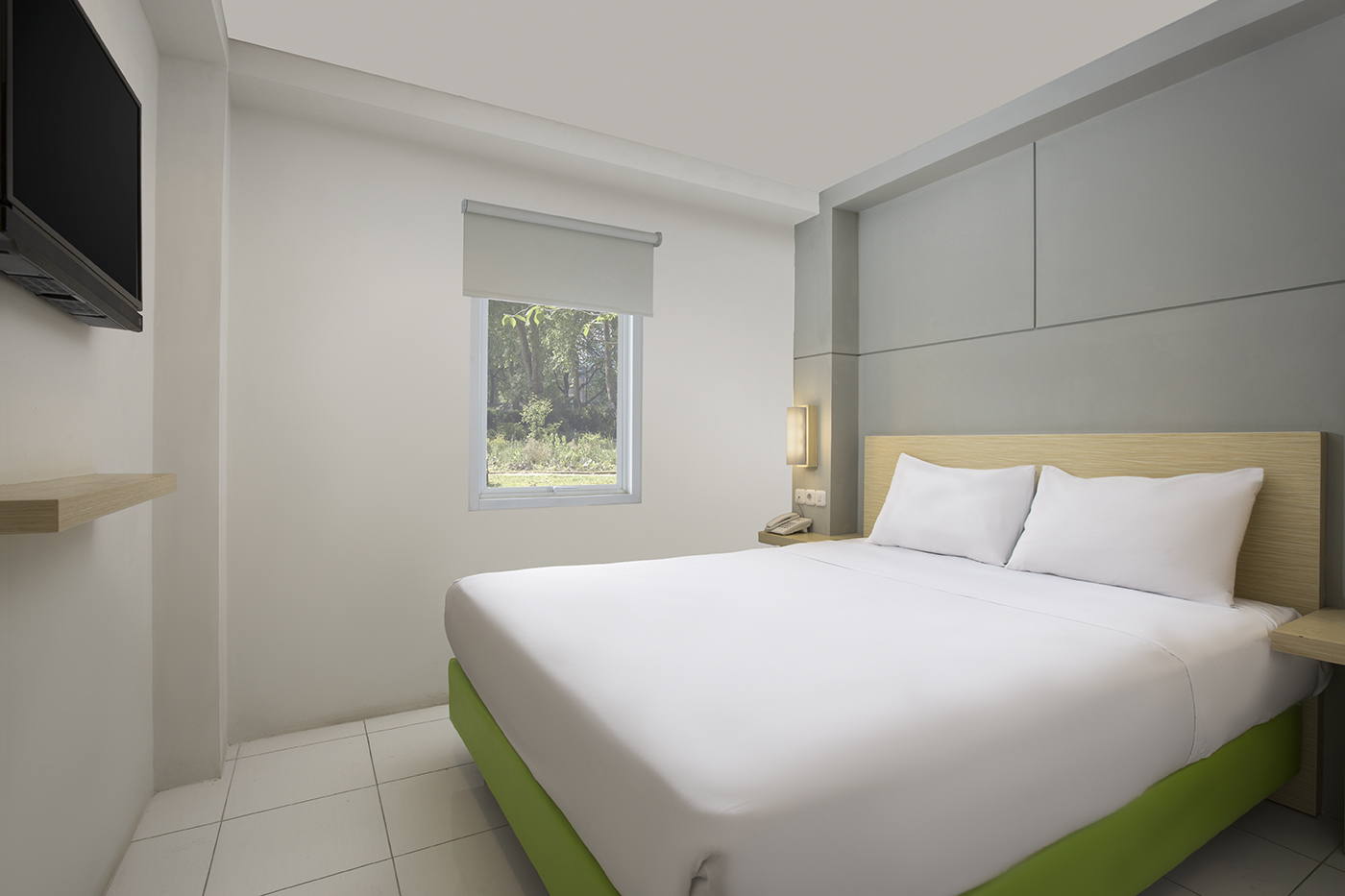 Hotel Ixo Bekasi 8/18