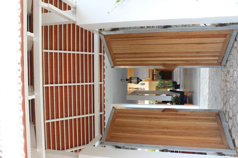 House Boutique Eco Hotel 11/69