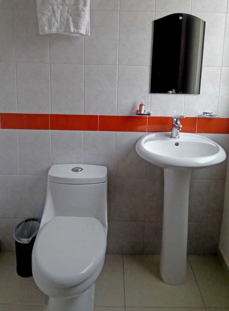 Hotel Senorial 24/28