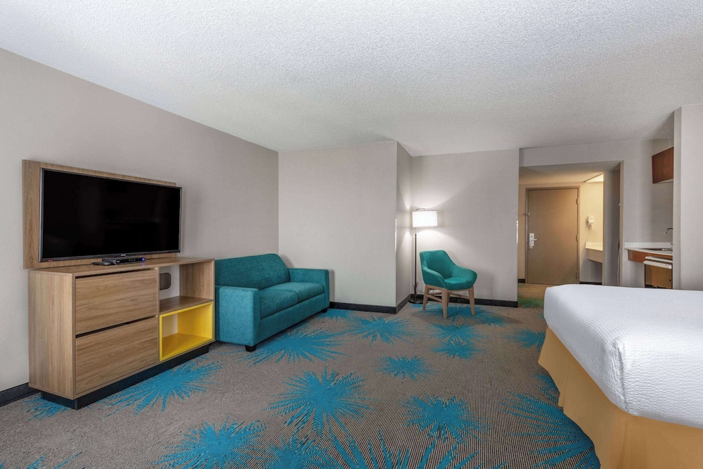 Renovated, Studio, Suite, King Bed