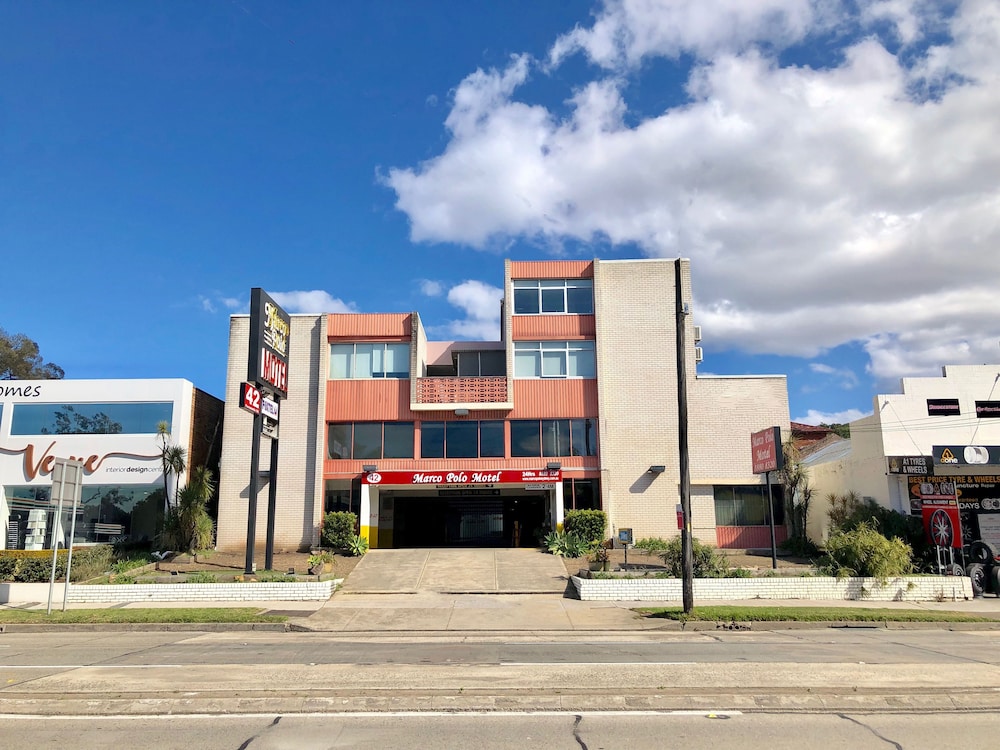 Marco Polo Motor Inn 5/56