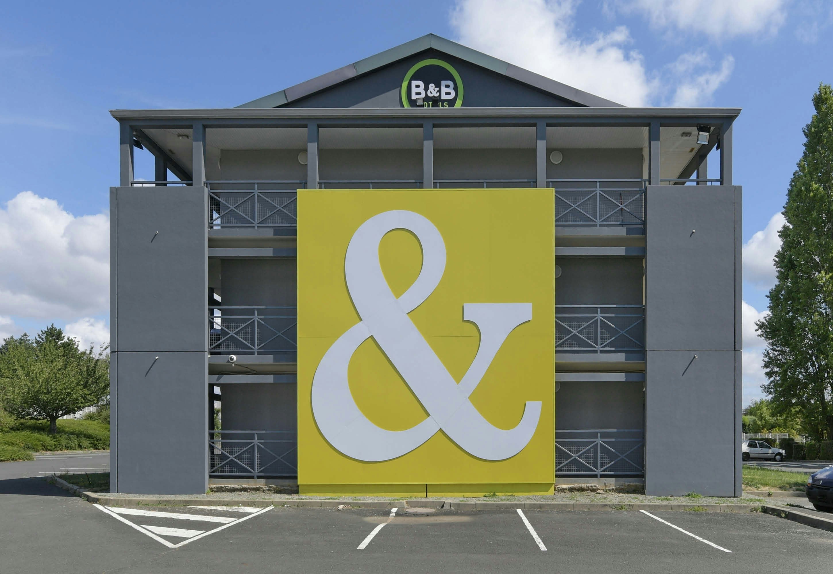 B&B Hotel Le Mans Nord 2 in SAINT-SATURNIN - SARTHE