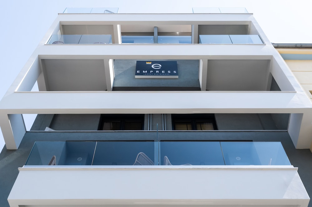 Empress Luxury Residences 4/36