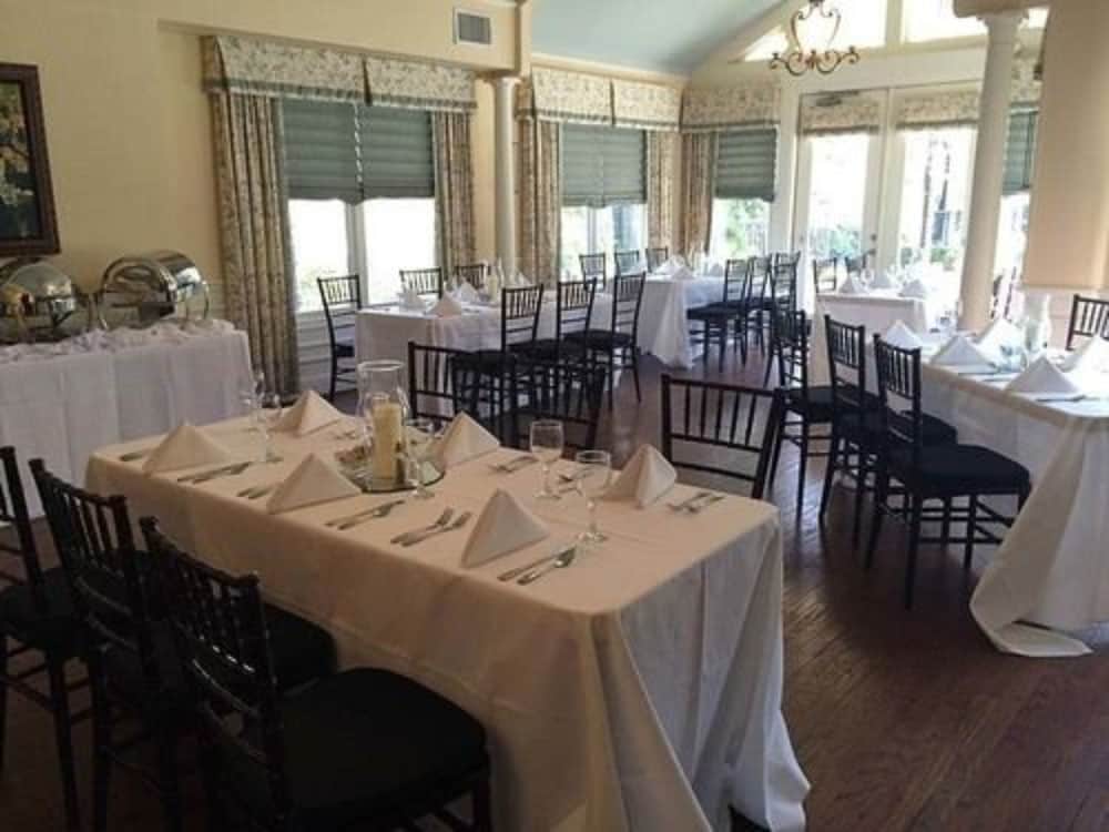 Sanford Houses Inn and Spa 41/50